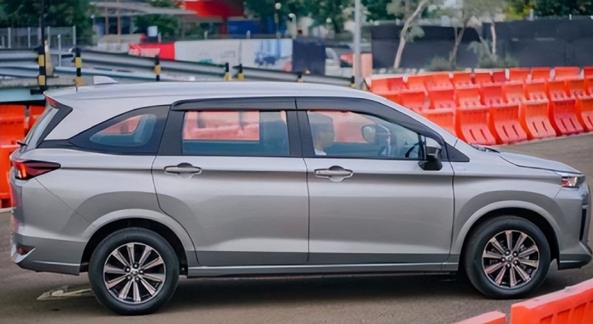抢国产车饭碗？丰田廉端MPV Avanza实车，车长不到4米4