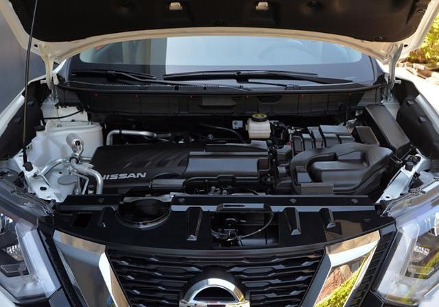三款主流SUV间的竞争，CRV、RAV4、奇骏，买谁更省心？