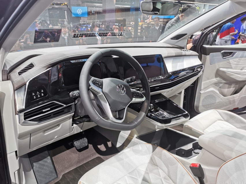2021上海车展实拍：一汽-大众揽境，霸气十足的旗舰级SUV