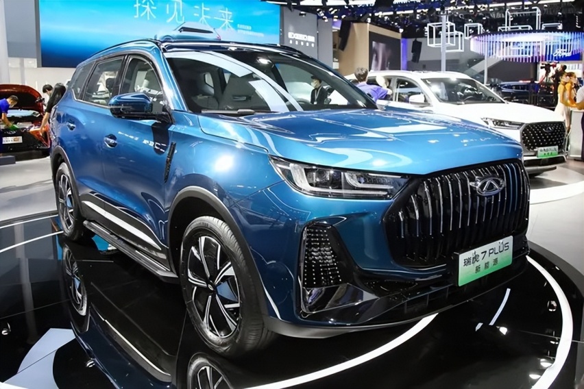 SUV别乱买 这三款全新车 最低百公里油耗1L 神车尺寸加大