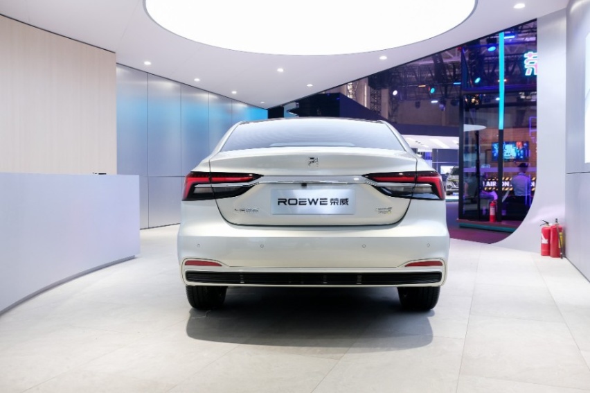 SUV/MPV/纯电/燃油齐上阵，双车标并行，荣威发多款新车