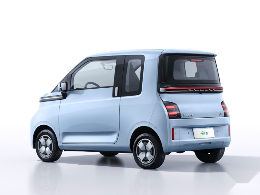 该车在国外走红，被指定G20用车，续航300km可快充，还是销冠