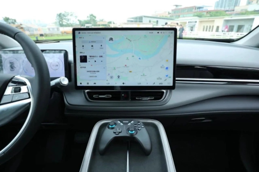 老车主羡慕妒忌！15.99万买这纯电SUV 空间大还好用！