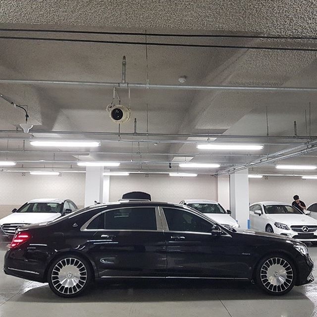 奢华的运动气场 梅赛德斯迈巴赫S级海外实车