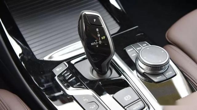 掰车丨奥迪Q5L VS 宝马X3 谁才是40万元城市SUV首选？