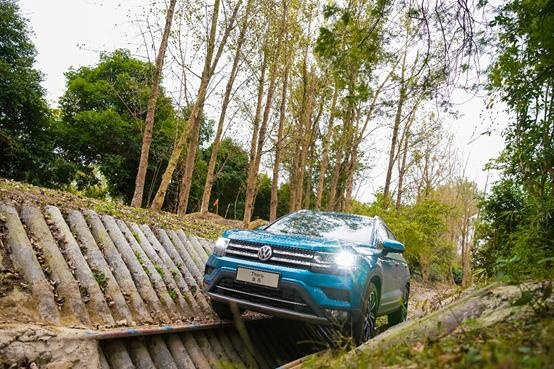 大众这款SUV，能跑山路能越野，价格还不到20万