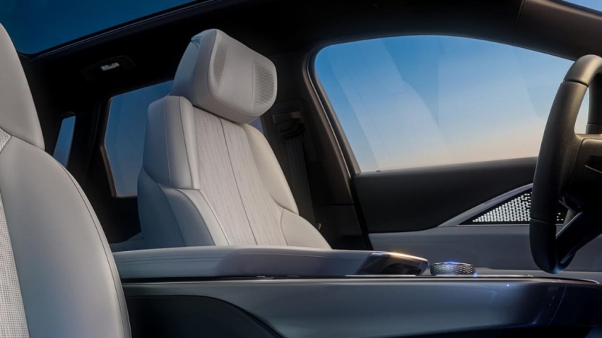 凯迪拉克纯电锐歌大战特斯拉Model Y，谁会脱颖而出？