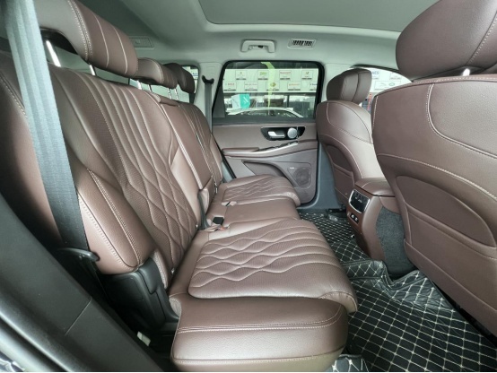 20万买大七座SUV，实拍全新一代揽月，宜家宜商宜休闲