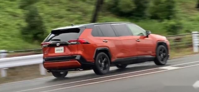 丰田要出加长版RAV4？别激动，这只是员工团建的产物