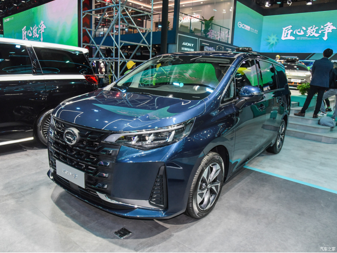 价格相近配置却明显占优，上汽大通MAXUS G50 PLUS比传祺M6