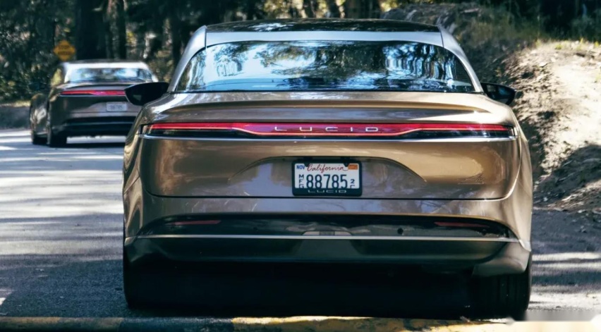 叫板特斯拉，Lucid Air实车现身欧洲，什么时候来国内卷？