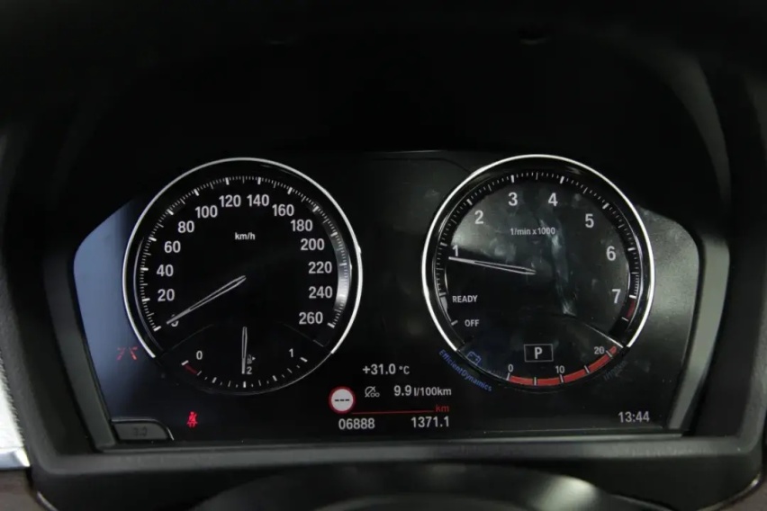 与其买辆相貌平平的中级轿车,不如考虑一下豪华品牌的SUV?