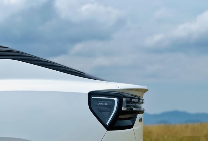 试驾领克05 PHEV：不盲从潮流，也不刻意谄媚