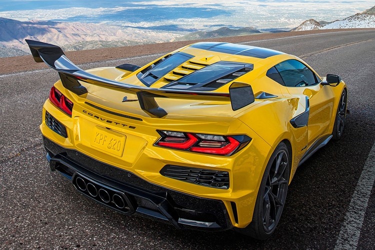 科尔维特C8 ZR1：美国车的外表，欧洲车的心脏！