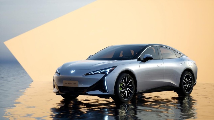 续航708km 阿尔法S5限时预售权益价格17.48万元起
