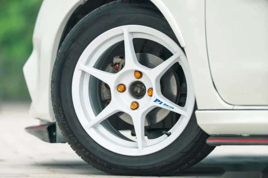 全国仅此一辆战神GT-R的小表弟，没想到nismo还有买菜功能