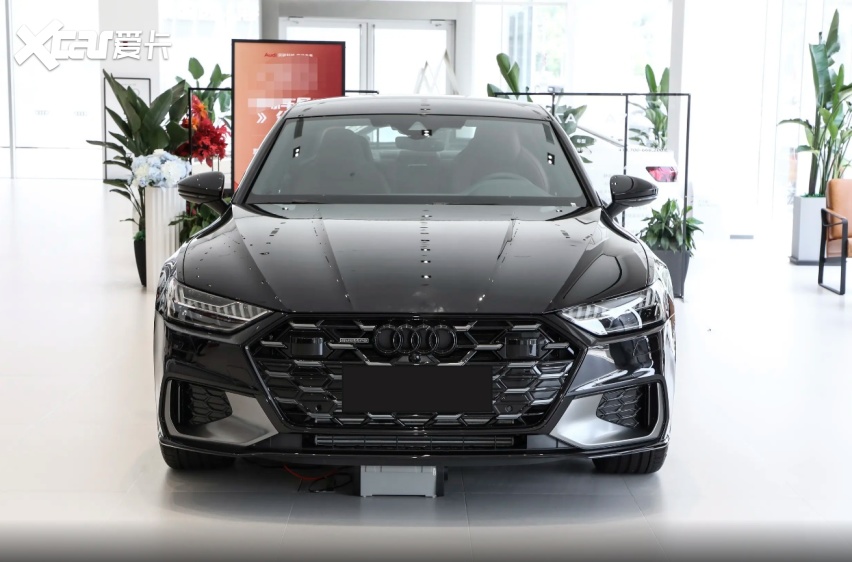售价41.87万元起，2026款奥迪A7L上市，提供2.0T/3.0T
