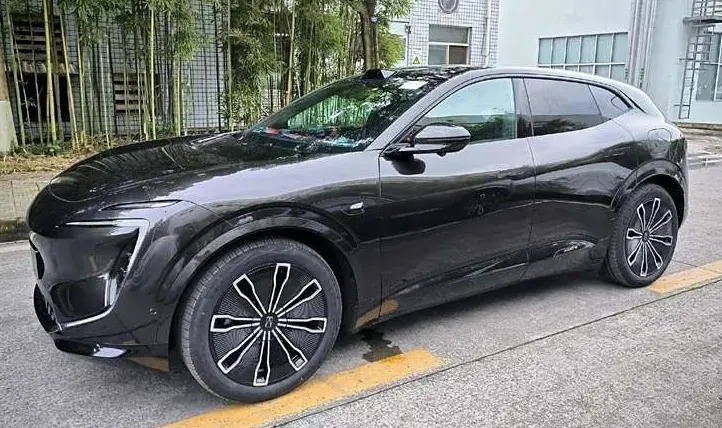 【E汽车】阿维塔07实车谍照首曝