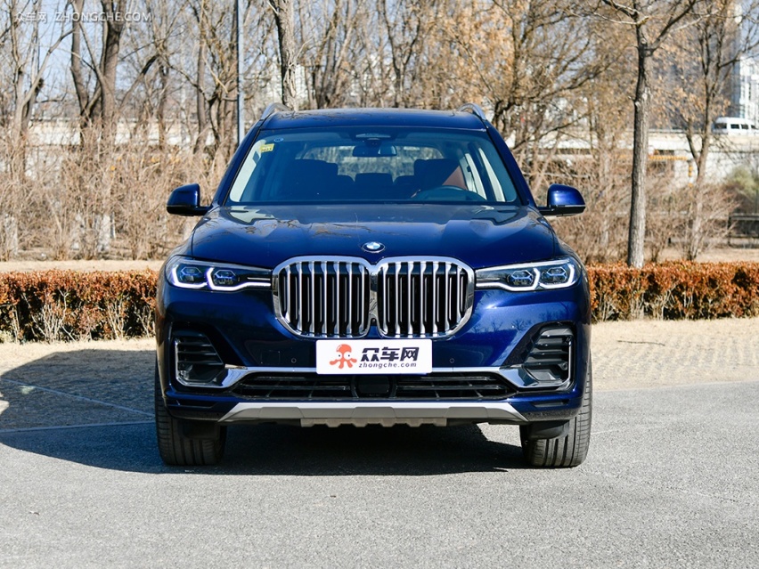 顶级对决难舍难分 宝马X7对比奔驰GLS级