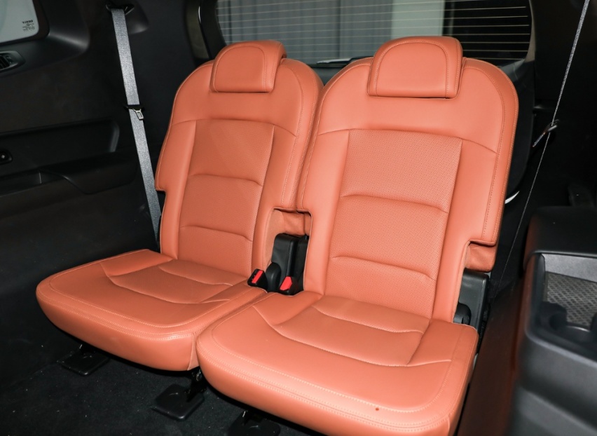 不足15万能买的中型SUV，大厂出品，造型大气，还搭载2.0T加92油