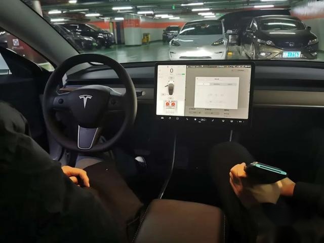 试了 9 款电动车，竟然挣了 1100？| 42Club