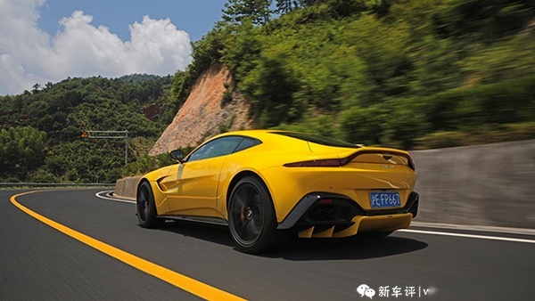 你热爱驾驶吗？今年的这5款车，告诉了我驾驶的真谛