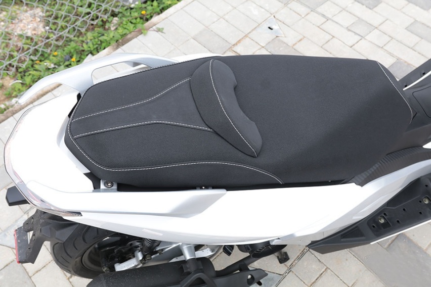 龙嘉VMAX300原型？ 意大利FORMULA 125