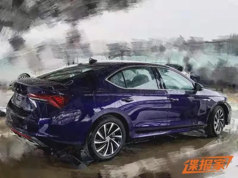 奥迪A3同平台/轴距加长，国产明锐Pro谍照曝光！