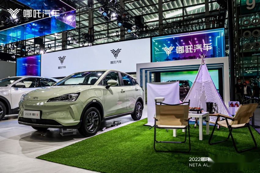 期待已久的2022款哪吒V·潮已有实车到店，快点围观！