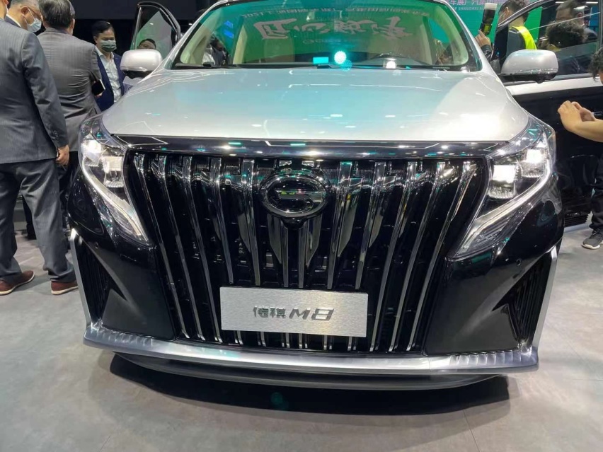 2021上海车展：传祺M8豪华四座版实车/GL8新对手