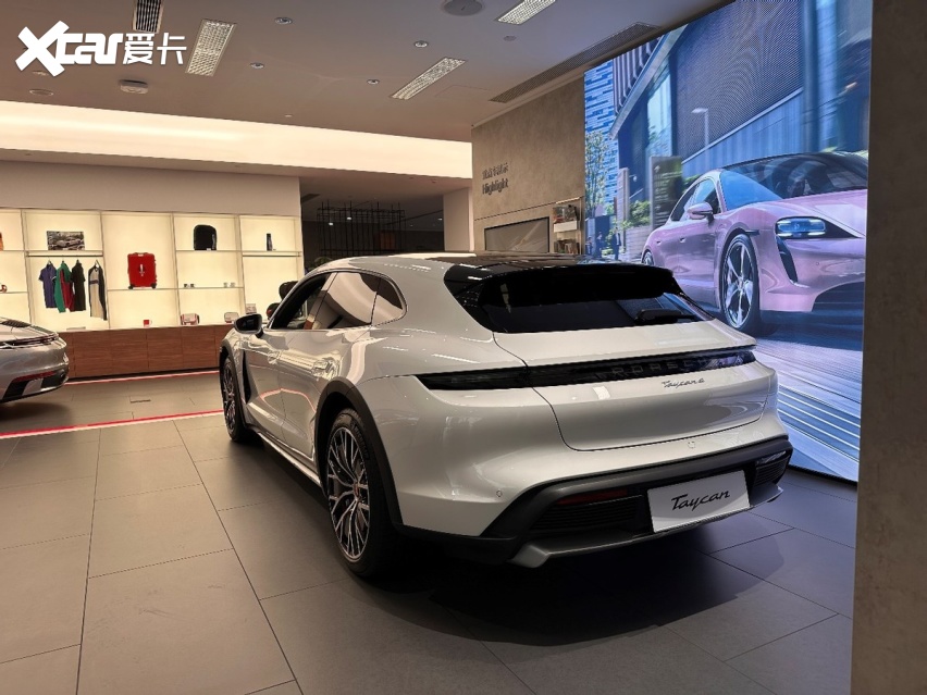 核心追求个性，保时捷Taycan Cross Turismo探店实拍