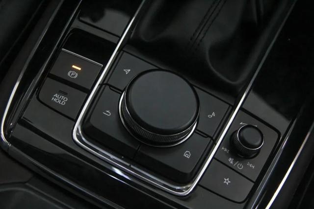 实拍Mazda CX-30：15万级“最美”SUV正式登场