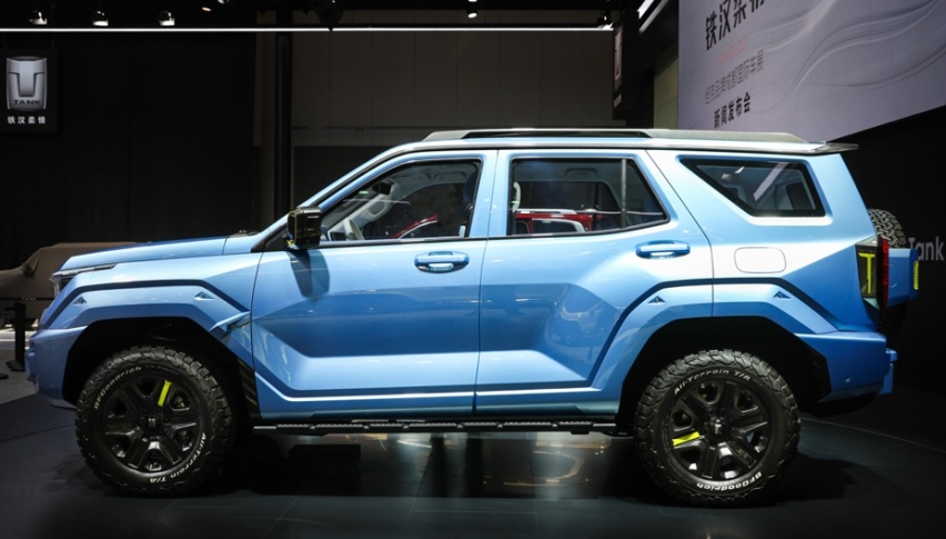 搭载3.0T＋9AT动力，标配48V轻混系统，坦克500发布