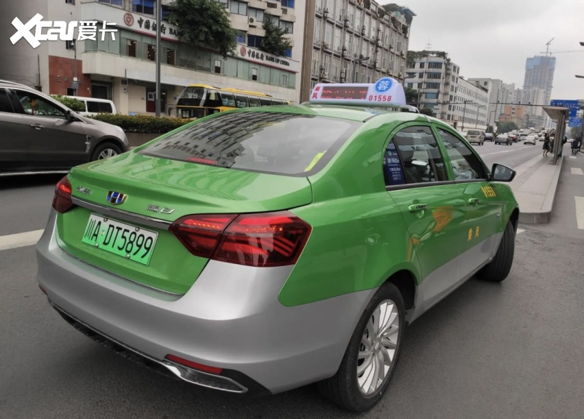 坐了一趟成都纯电出租车，我似乎看懂了限电对BEV到底有什么影响