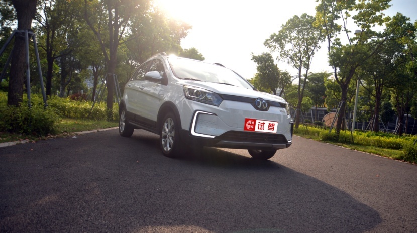 耗能11.5kWh续航达390km，这纯电SUV可打动90后