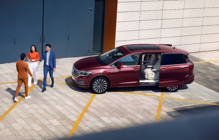 上汽大众首款大型豪华商务MPV Viloran威然上市