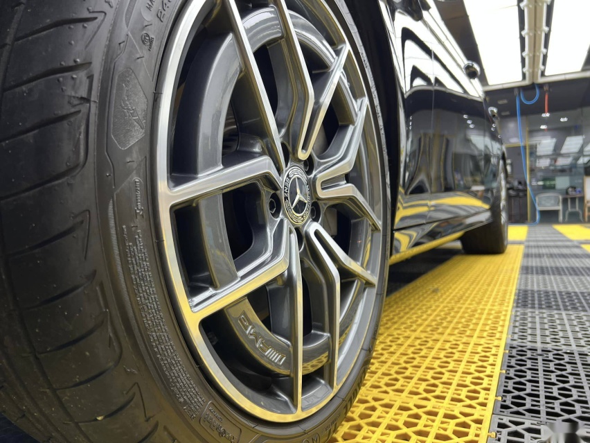 2023款梅赛德斯奔驰E300L已入XPEL车型数据库
