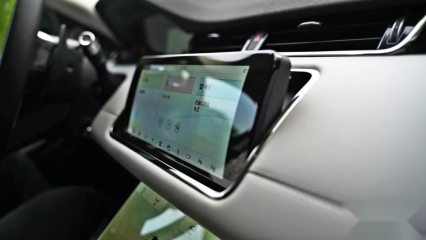 谁才是最美SUV？试驾新一代路虎揽胜极光