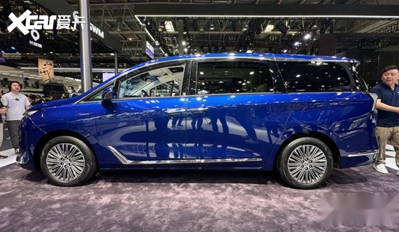 2024北京车展:35.99万起,别克gl8陆尊phev亮相