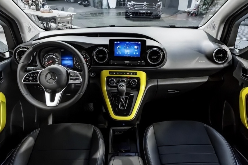 奔驰发布工具车 全新T级MPV搭载1.3T/1.5T发动机 双侧电动滑