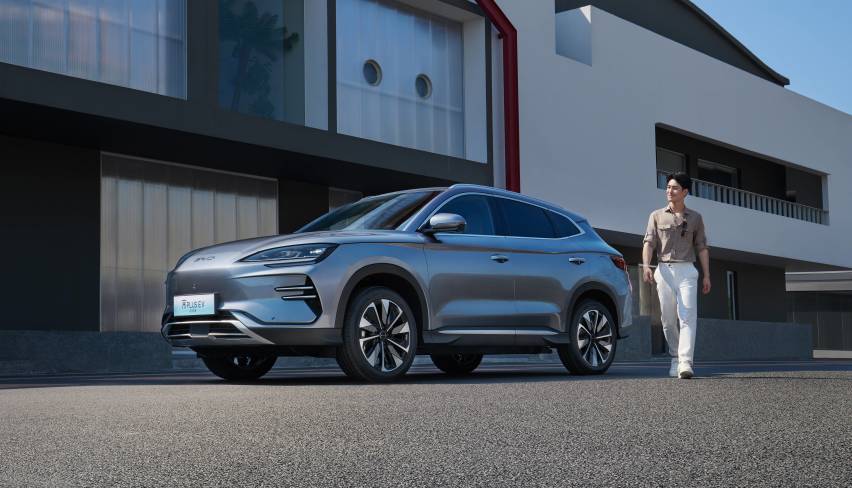 百万神车再秀实力！比亚迪2025款宋PLUS EV 14.98万元起