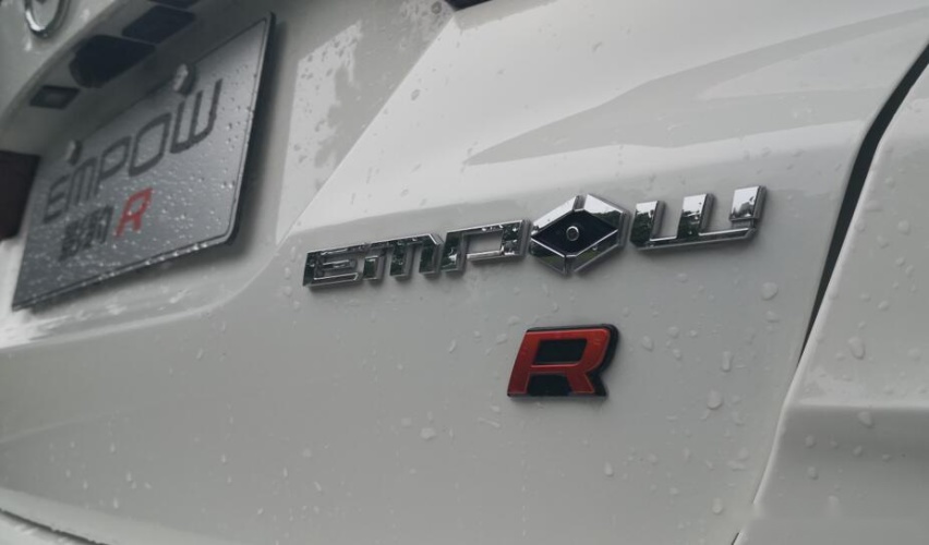 拥有“赛道基因”高性能车 试驾广汽传祺影豹R 简直“泰裤辣”！