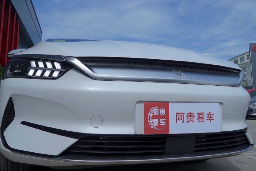 实拍秦PLUS EV，最长续航600km，十万级纯电轿跑的不二之选？