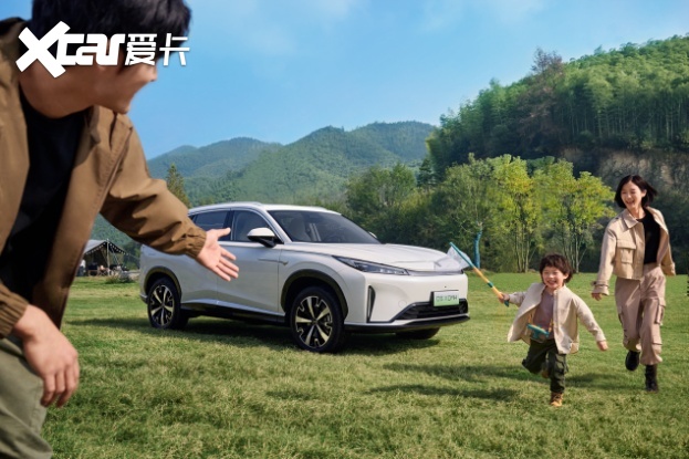 新一代爆款诞生 D5X预售11.98万起荣威全面起势