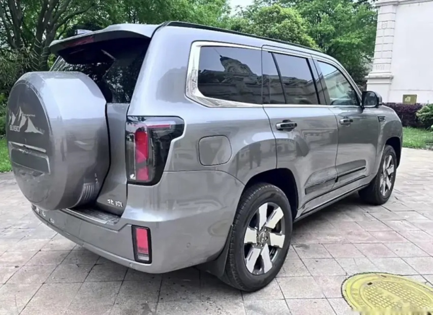 【E汽车】北京BJ60魔核电驱版实车曝光