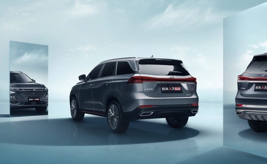 7座的国民级SUV？长安欧尚X7 PLUS内饰官图发布！