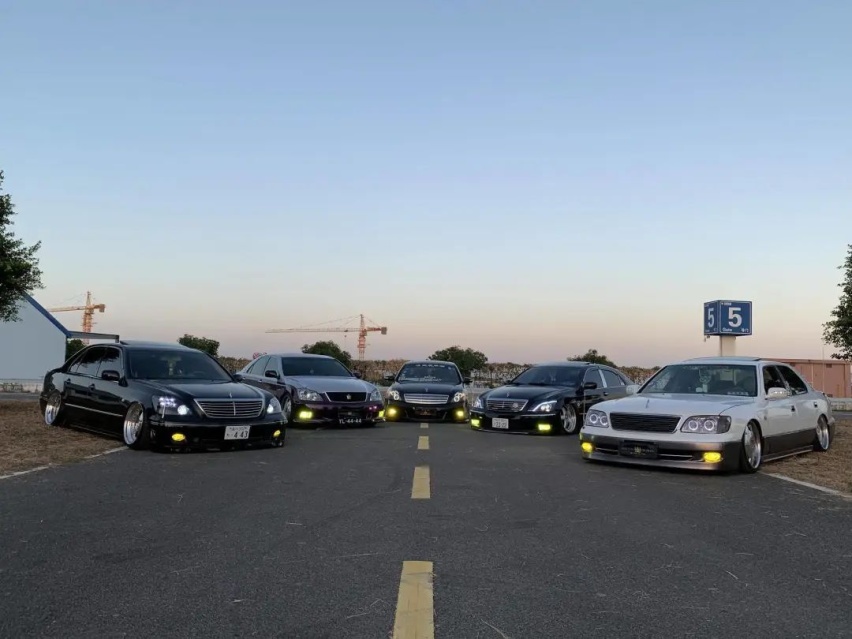 00后偏爱98年雷克萨斯LS400，追逐内心的自己才是真情怀
