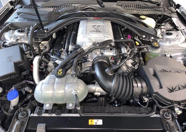 福特野马谢尔比gt500海外实拍 搭载52升v8发动机