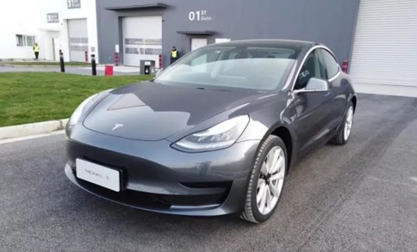国产特斯拉Model 3开始交付