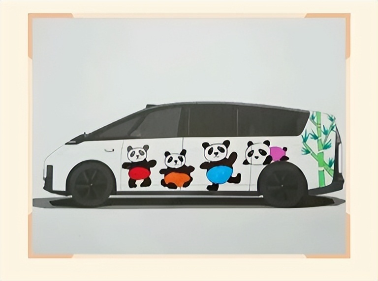 理想MEGA彩绘秀：孩童们画出未来的“梦幻座驾”